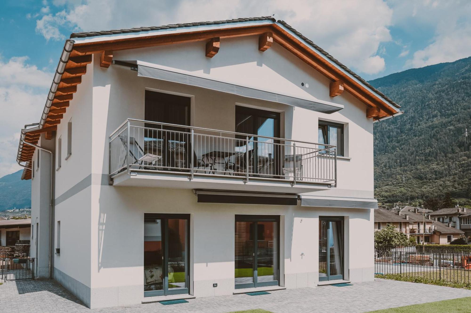 Residenza 39 - 900 M To Bernina Express Apartment Tirano Exterior photo